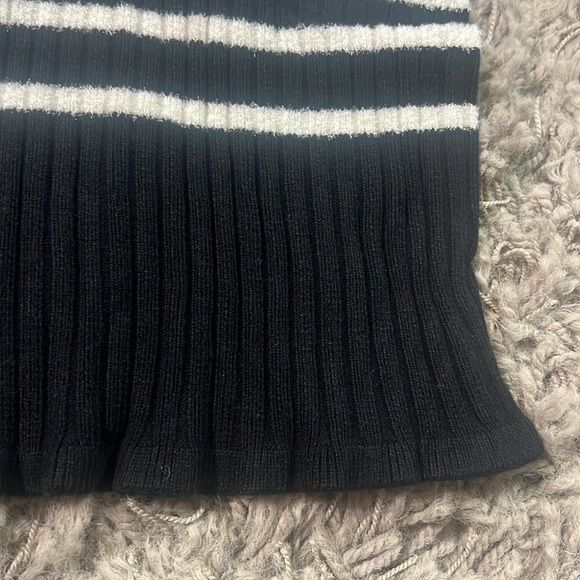 Ann Taylor NWT Sz. SP.  Striped bubble long sleeve Midi Sweater Dress - Picture 4 of 8